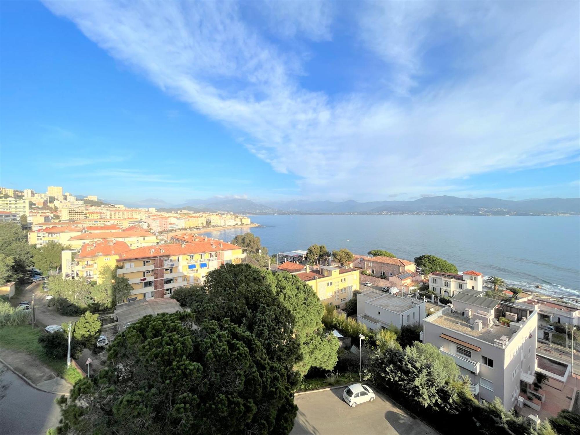 Appartement Vue Mer Carmino Ajaccio Аячо Екстериор снимка