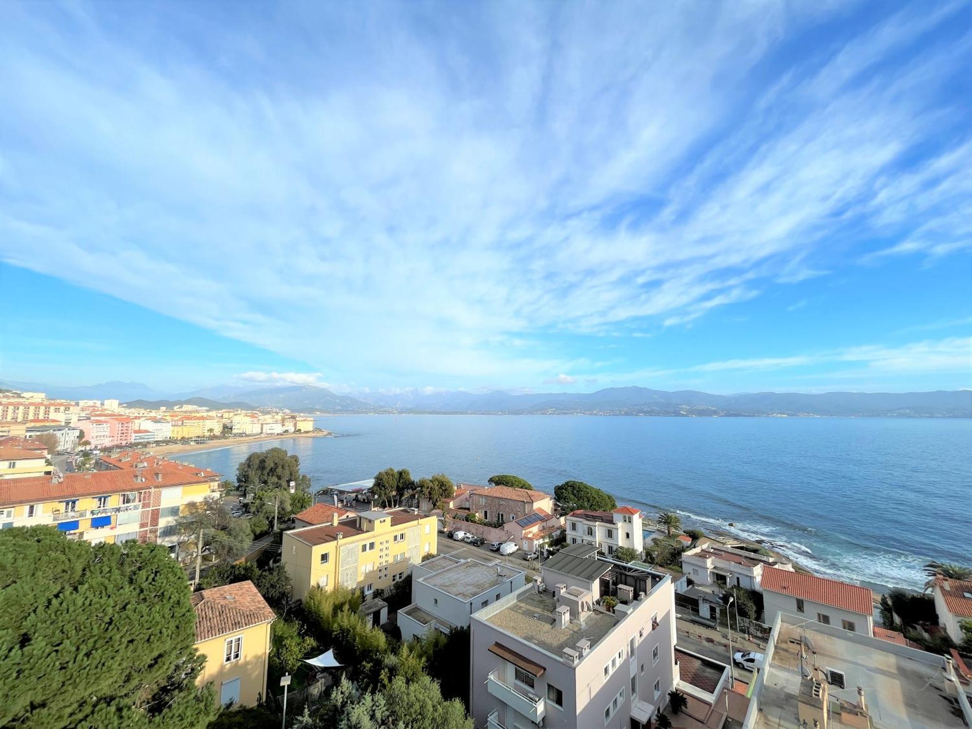 Appartement Vue Mer Carmino Ajaccio Аячо Екстериор снимка